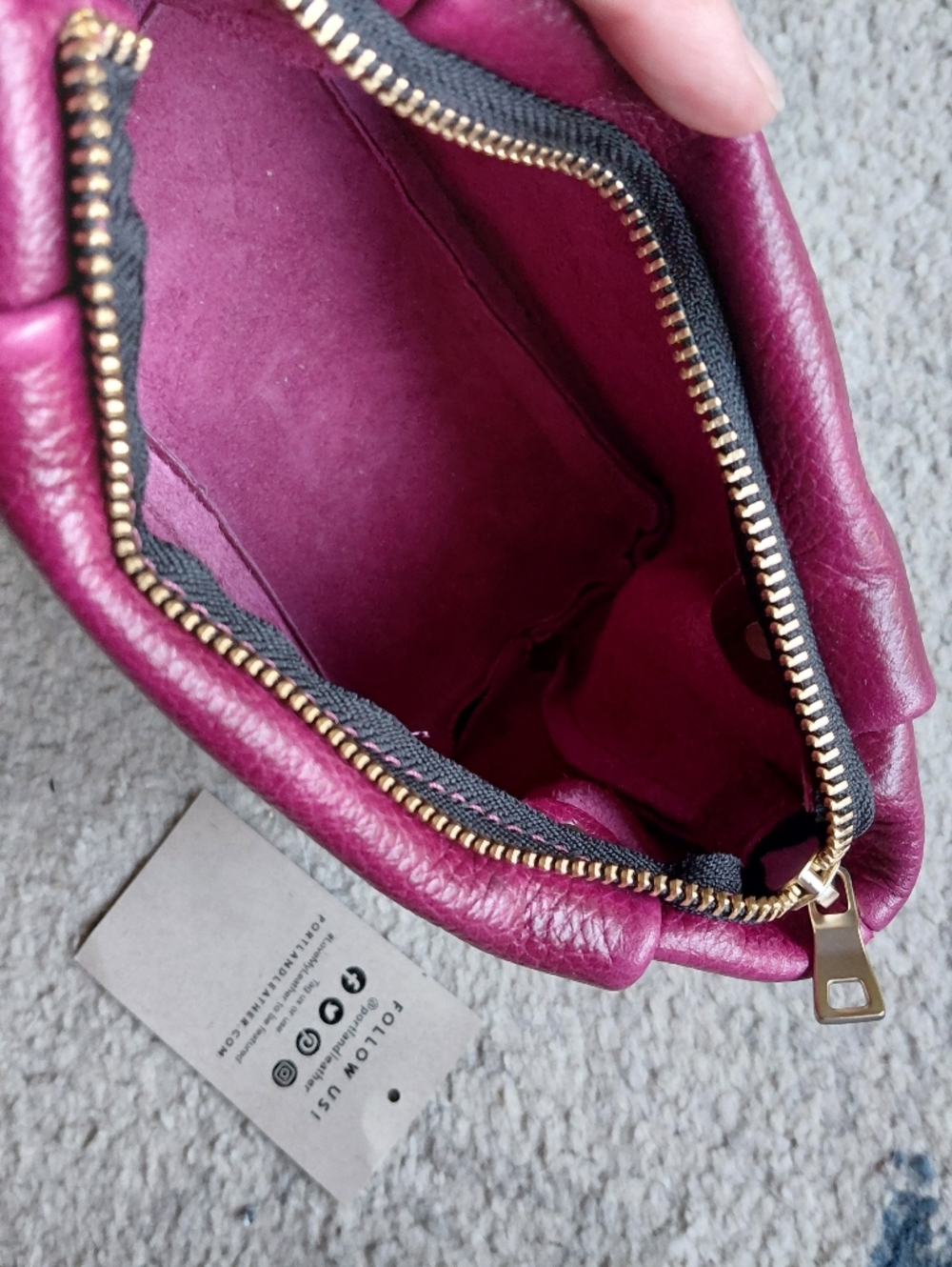Portland Leather Orchid Cosmetic Pouch - No Longer On Website - Picture 3 of 4